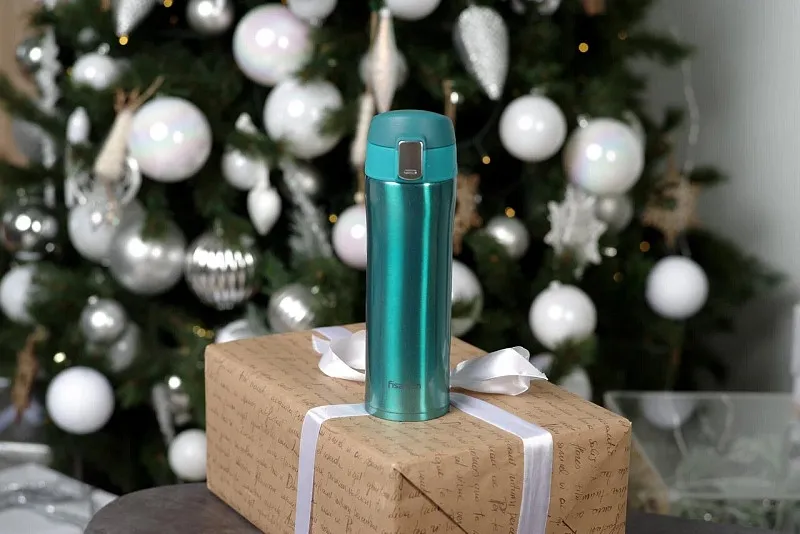 Kā izvēlēties termokrūzi dāvanai?