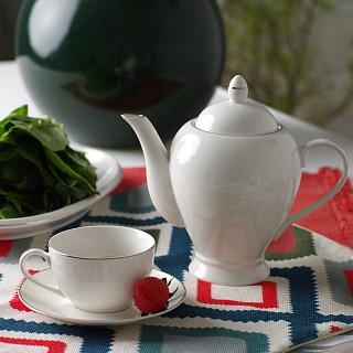 Tējkanna ALEKSA 1100 ml (porcelāns)