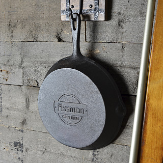 Čuguna grilpanna 24x5 cm ar snīpi (čuguns)