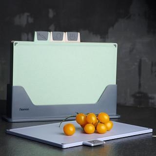 Virtuves dēlīšu komplekts 4 gab 30x22,5 сm uzpaliktņa (plastmasa)